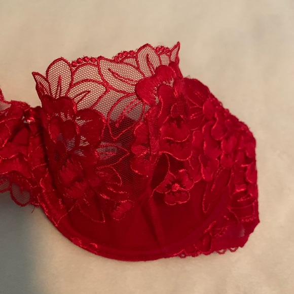 Victoria’s Secret Angels Bra - Picture 4 of 5